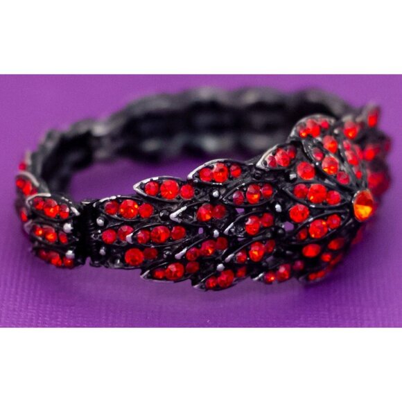 7 inch, Vintage Red Rhinestones Floral Abstract Cuff Bracelet - Q41 - Picture 2 of 4